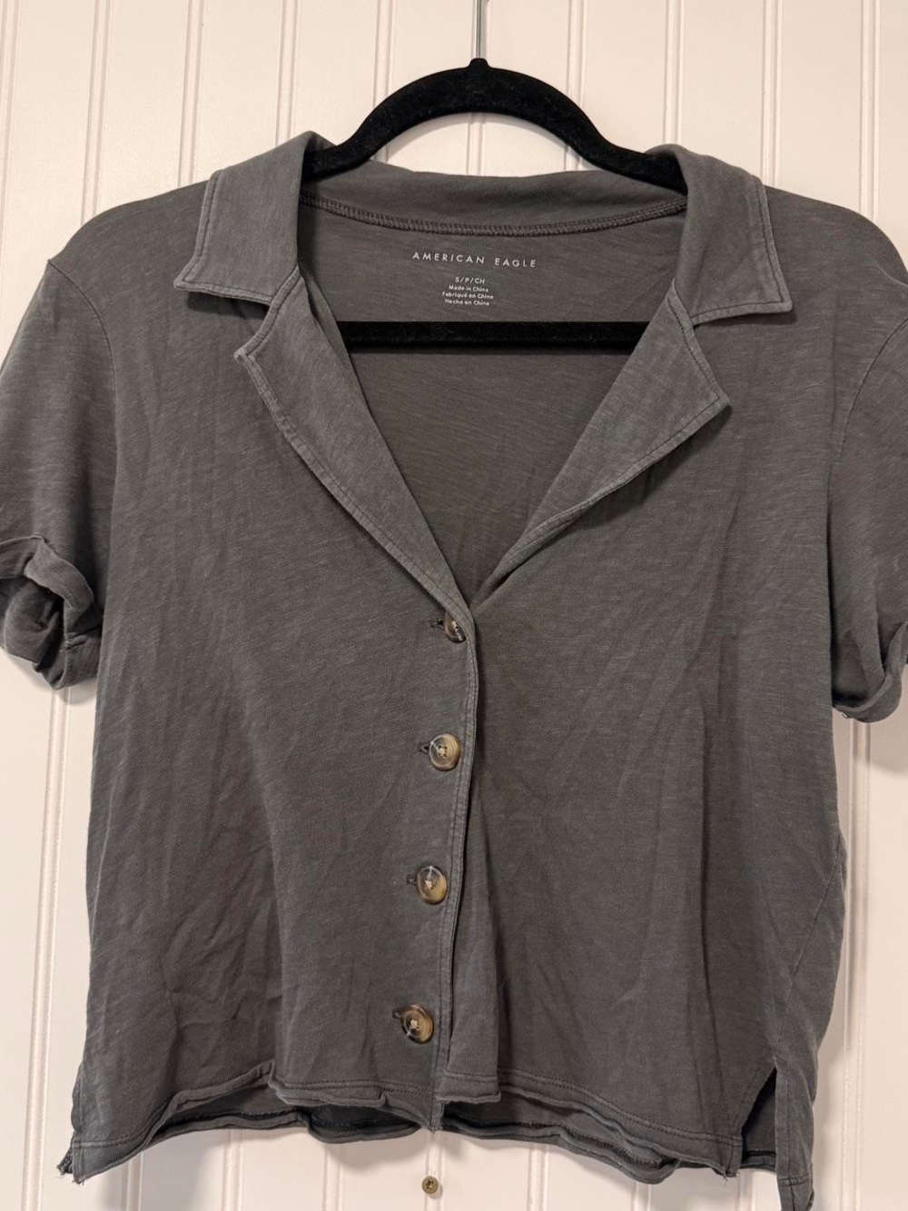 American Eagle charcoal Gray Button Front Collared Crop Top